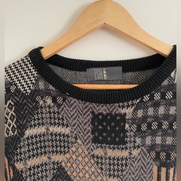 TSR USA Patterned Knit Sweater. Size L. - Picture 1 of 4